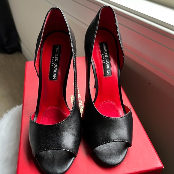 Like New! Charles Jourdan Penrose Heel - Picture 8 of 15
